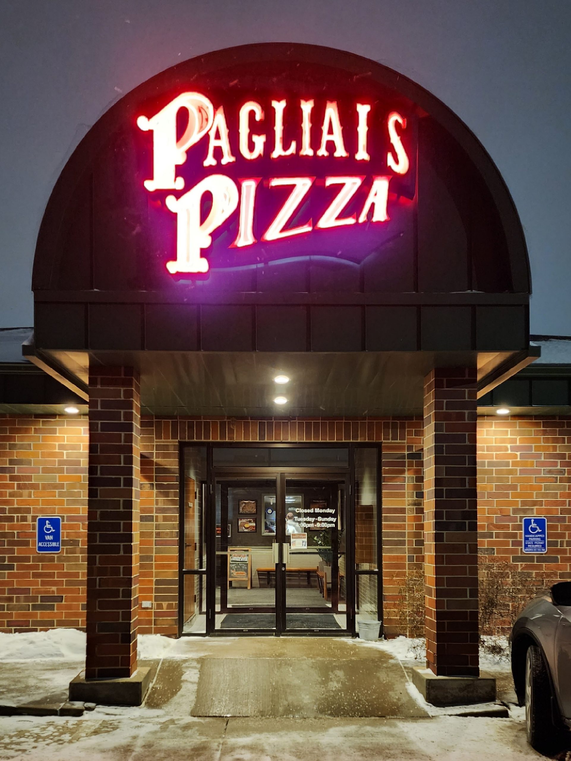 Pagliai’s Pizza (Johnston, IA) Review