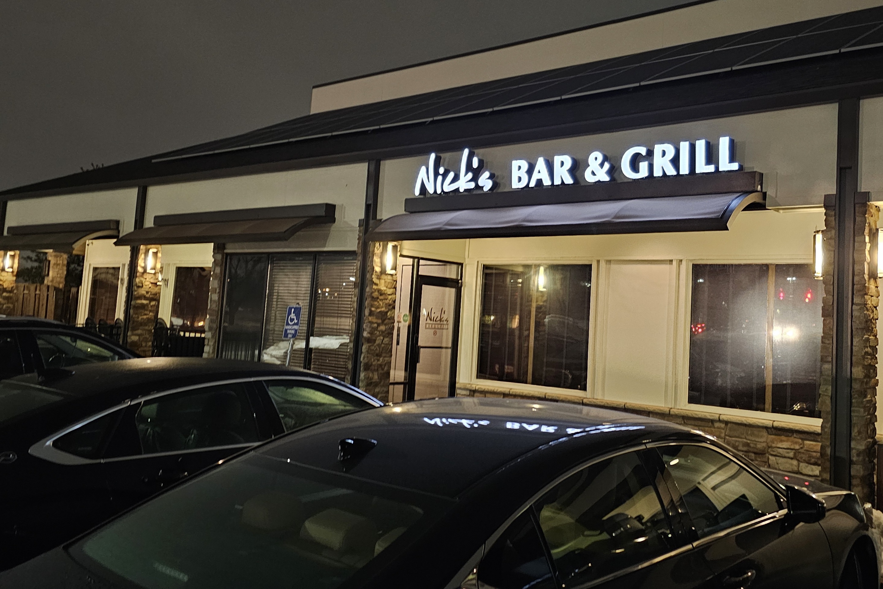 Nick’s Bar & Grill (Clive, IA) Review