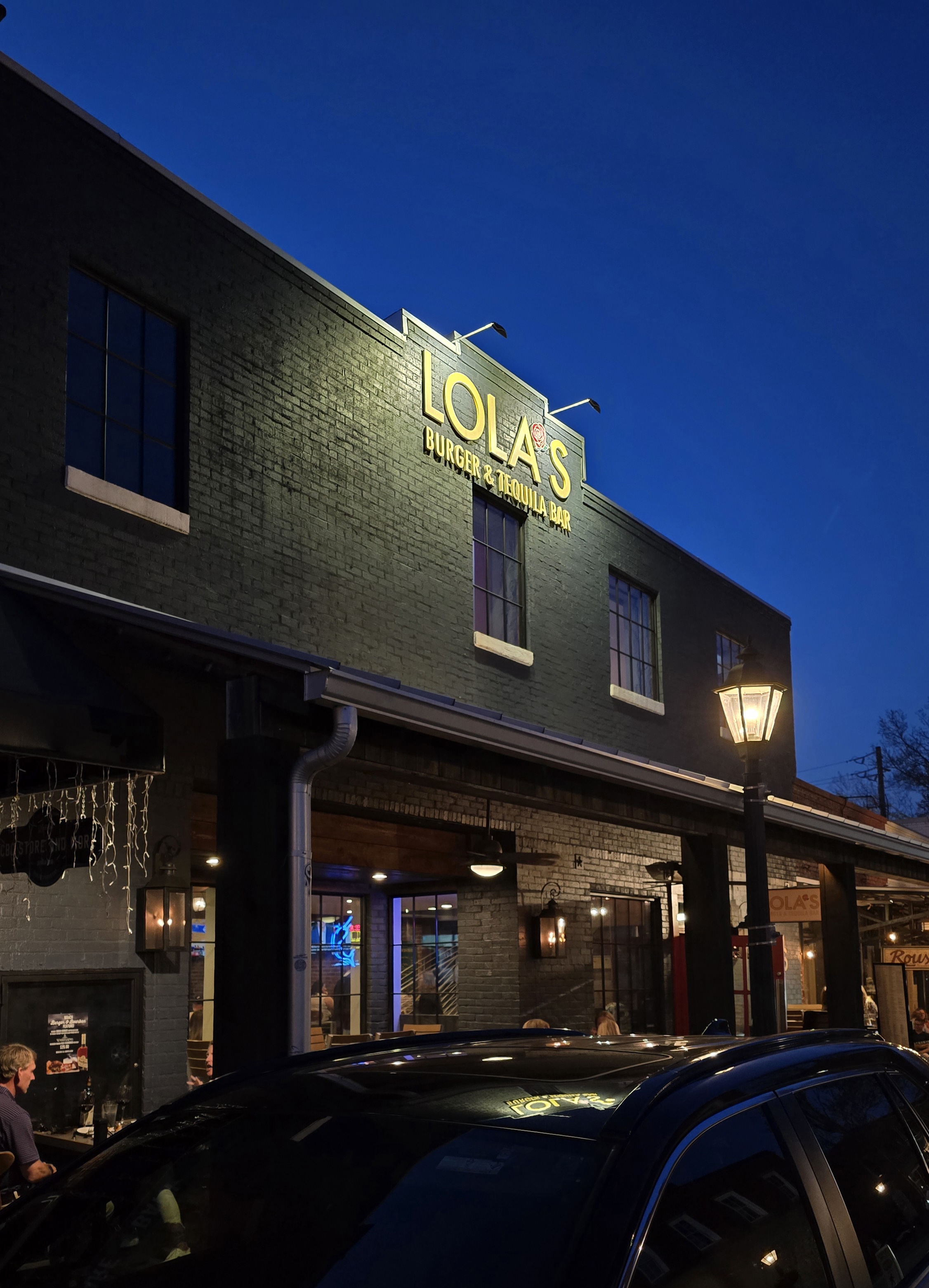 Lola’s Burger & Tequila Bar (Roswell, GA) Review