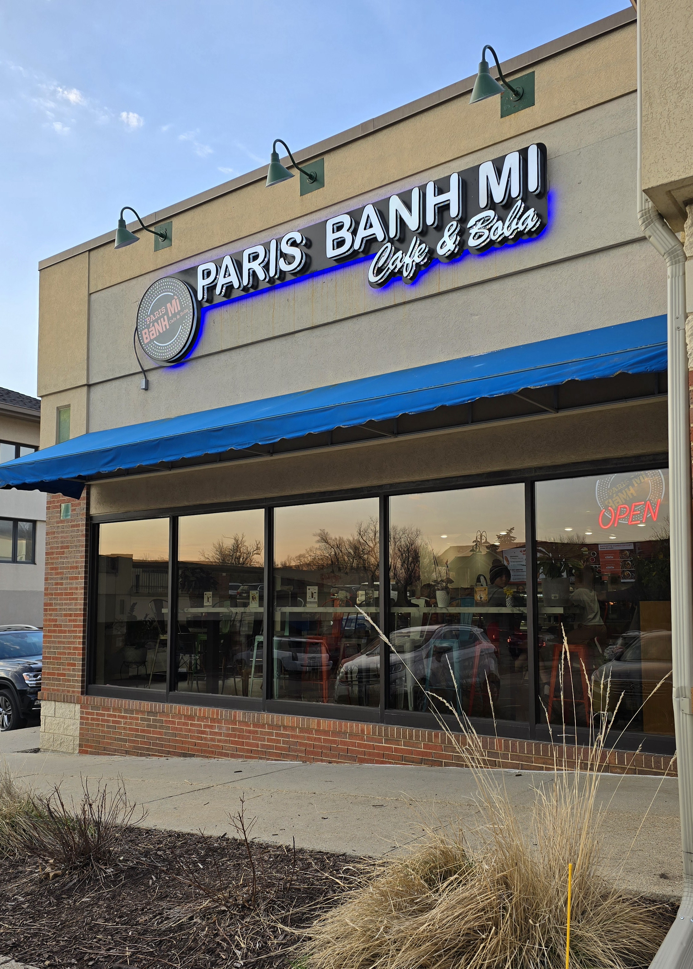 Paris Banh Mi (Windsor Heights, IA) Review