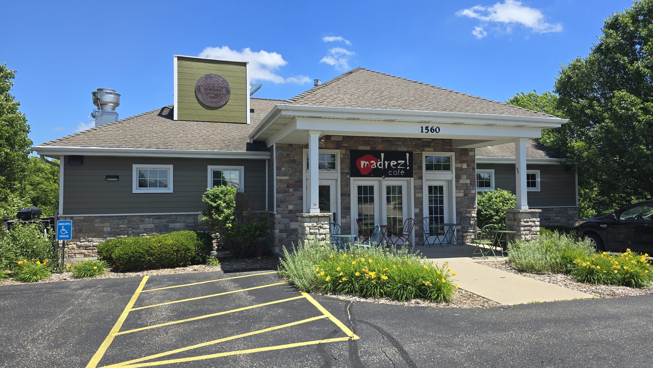 Madrez Cafe (Elkhorn, WI) Review