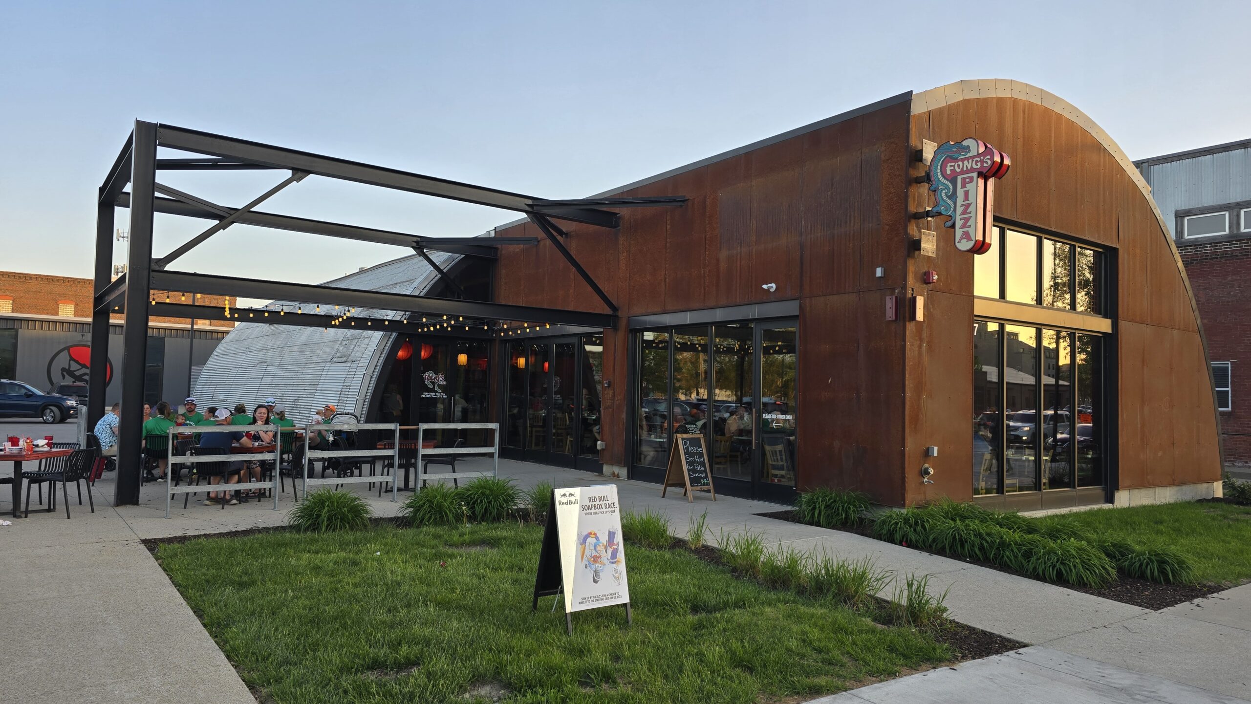 Fong’s Pizza (Des Moines, IA) Review