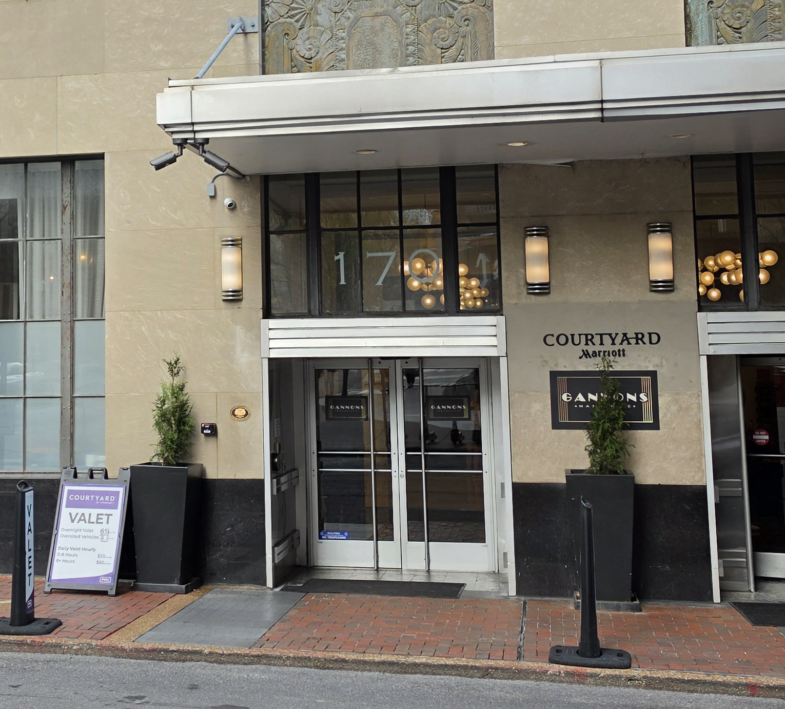 Gannons Nashville (Nashville, TN) Review